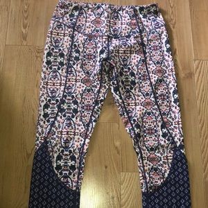 APANA WOMENS WORKOUT/ATHLETIC LEGGINGS LIKE NEW